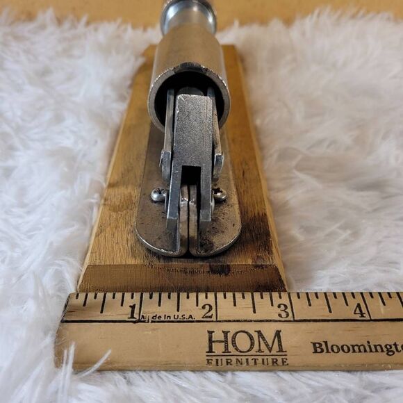 Vintage Gem Dandy Nut Cracker - Picture 6 of 7